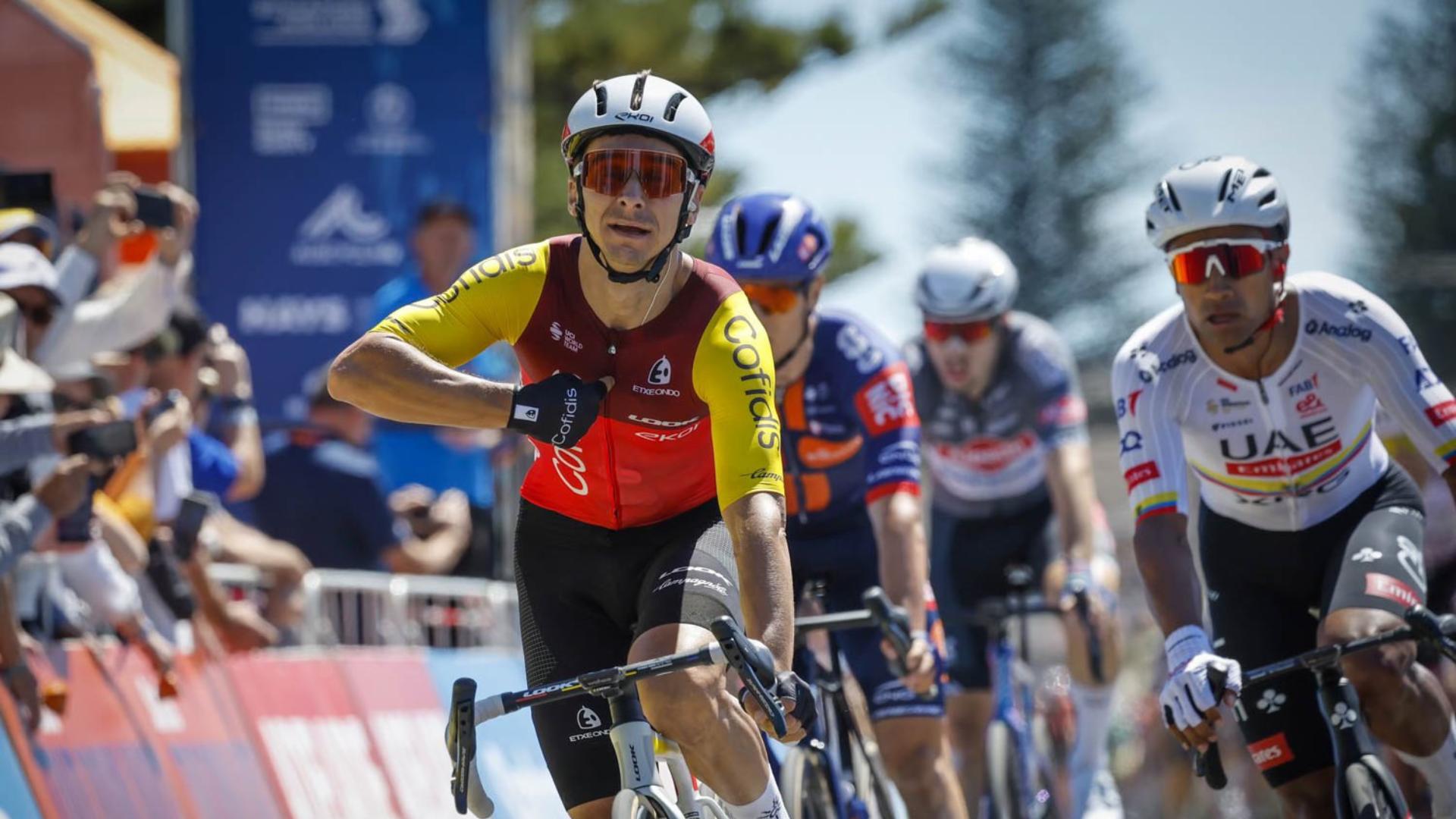Chaotický sprint čtvrté etpapy Tour Down Under si podmanil Francouz Coquard!